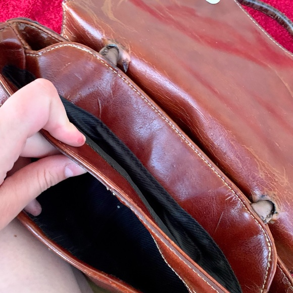 Gucci Vintage Shoulder Bag - Picture 4 of 13